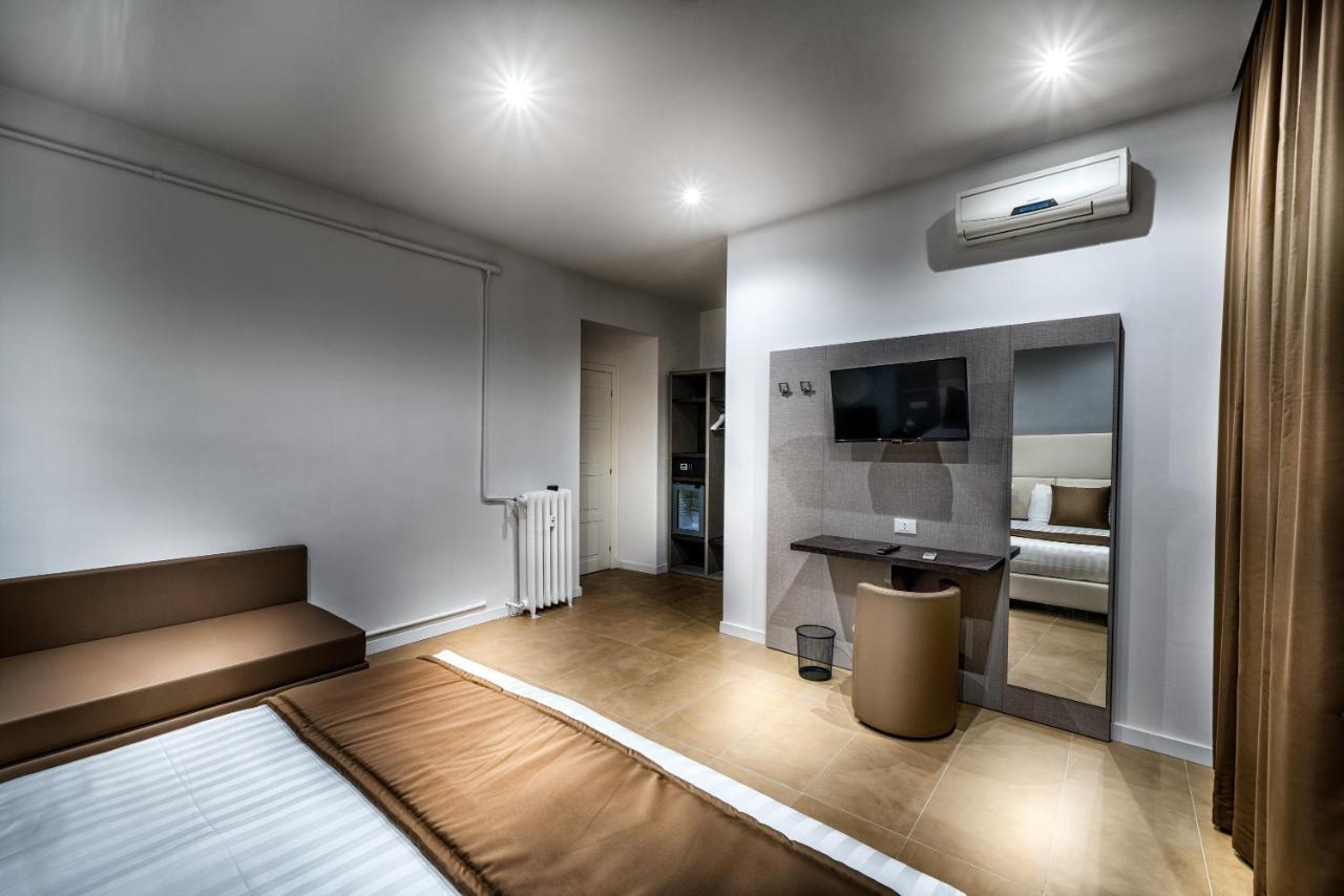 Trinita Grand Suite روما المظهر الخارجي الصورة